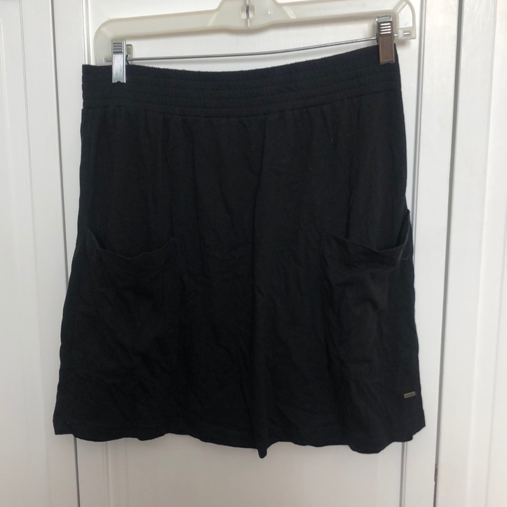 Black casual skirt